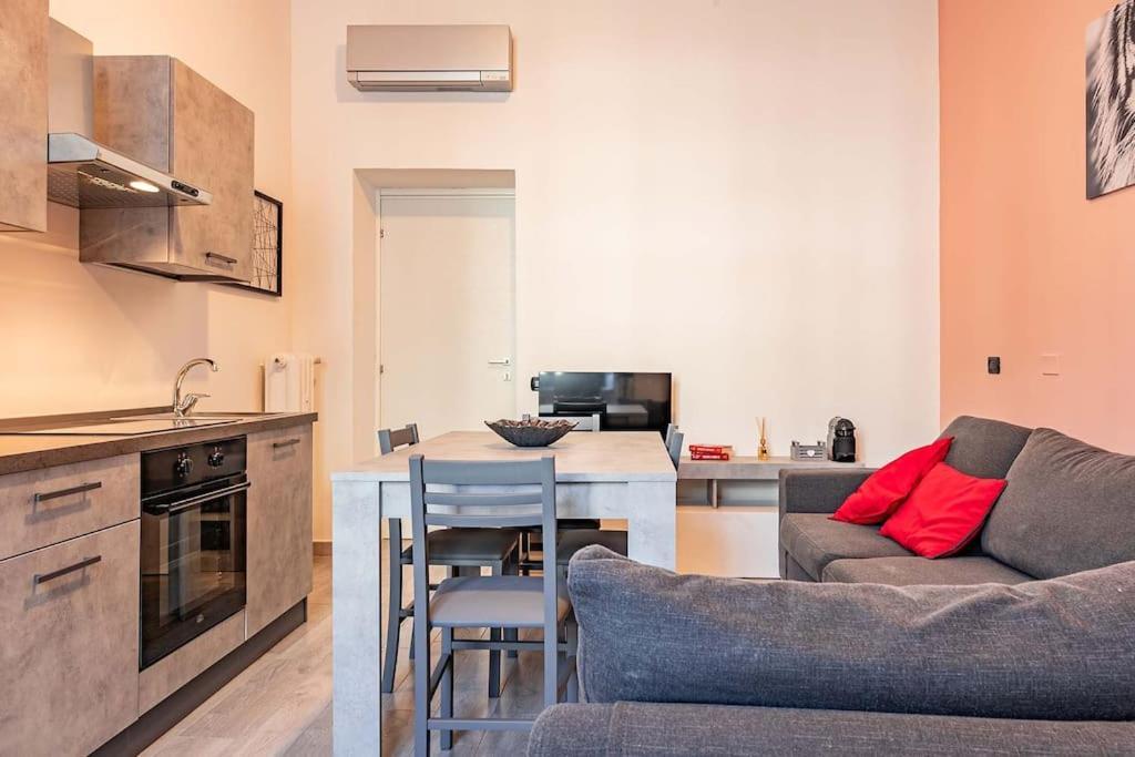 Guest Planet - Modern Flat Centrale M2 Milaan Buitenkant foto