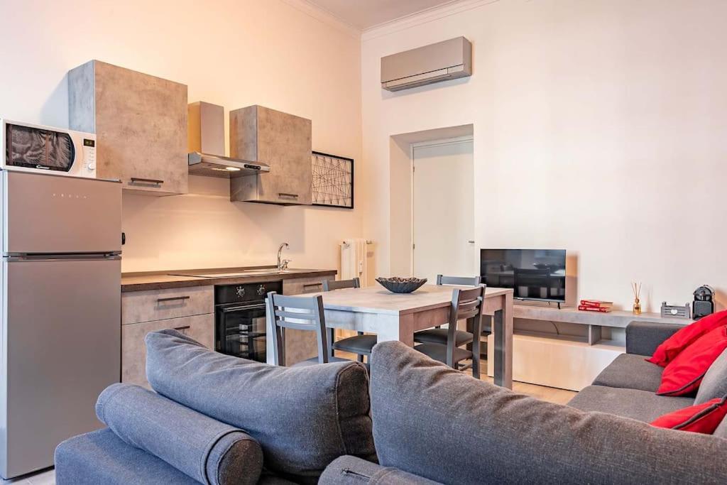 Guest Planet - Modern Flat Centrale M2 Milaan Buitenkant foto